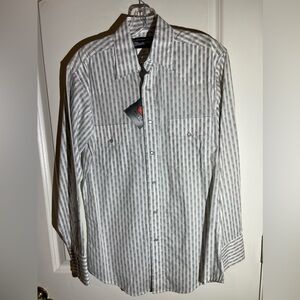 Men’s Wrangler Button Up shirt S